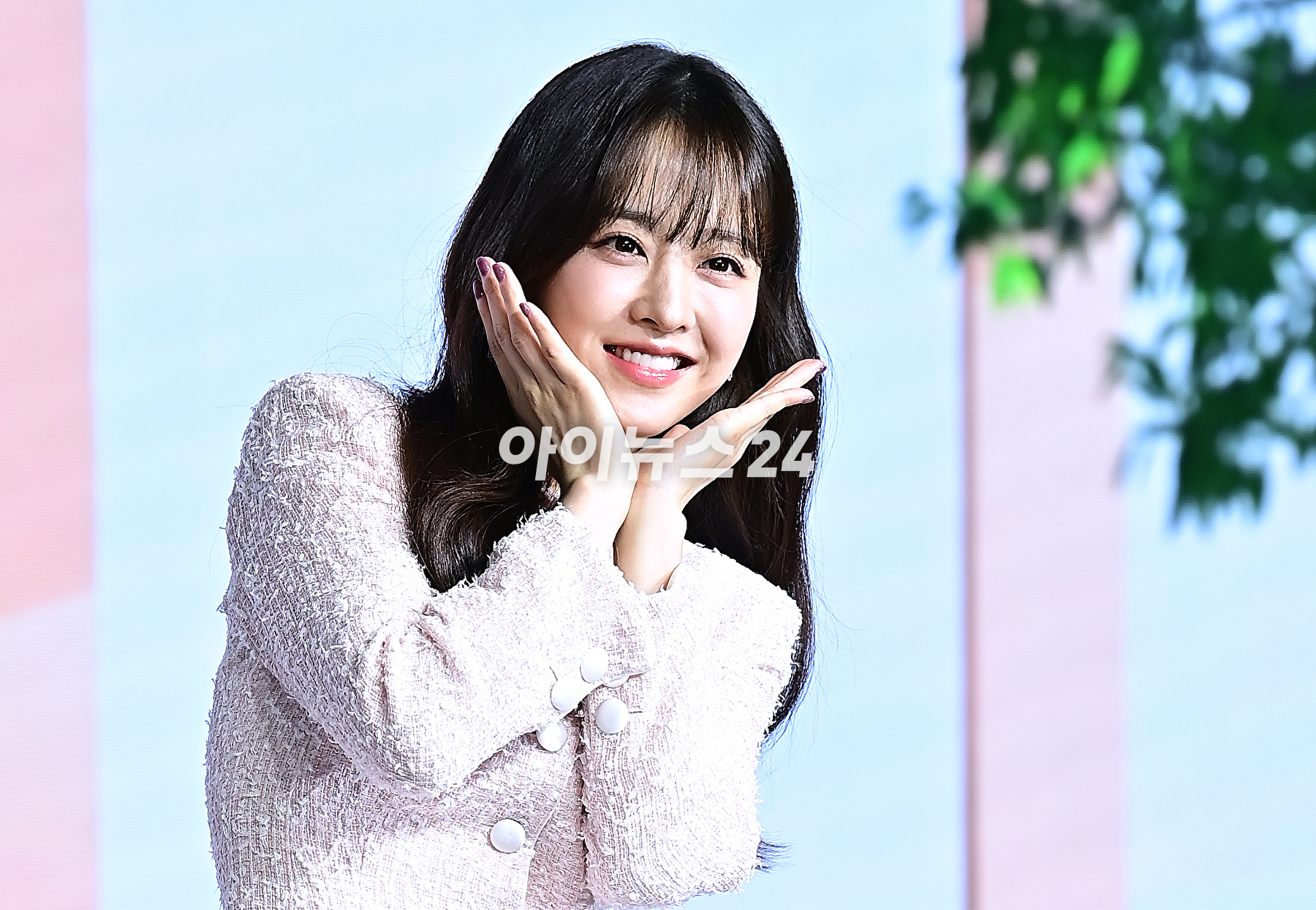 배우 박보영이 1일 오전 서울 종로구 JW 메리어트호텔 동대문 스퀘어에서 열린 넷플릭스 '정신병동에도 아침이 와요' 제작발표회에서 포토타임을 갖고 있다. [사진=곽영래 기자]