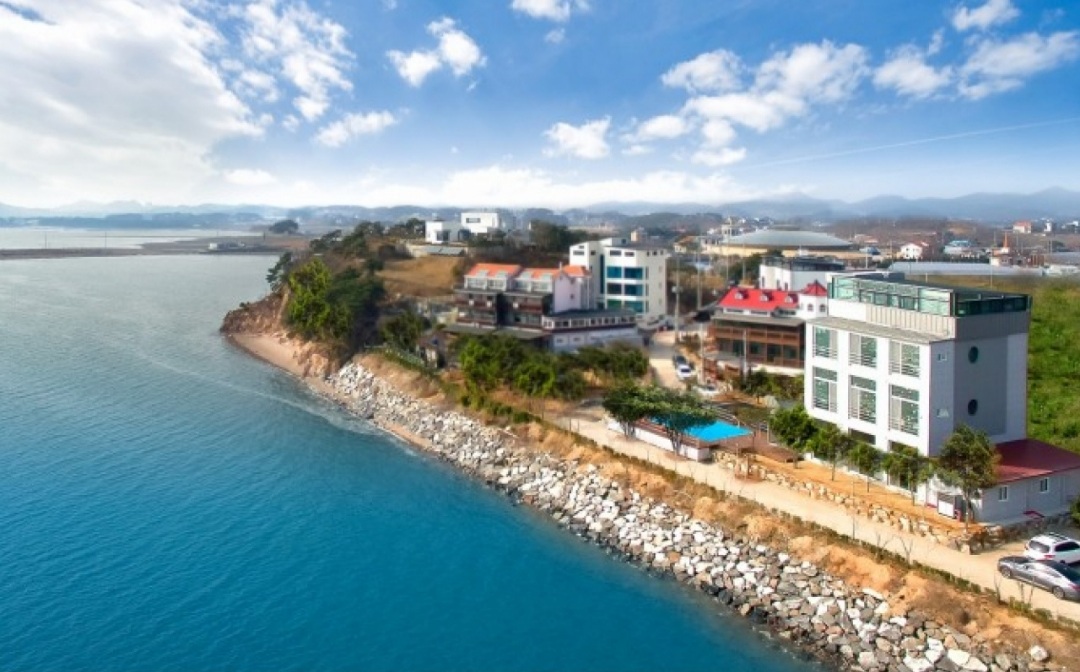 예그리나2 마리스 펜션