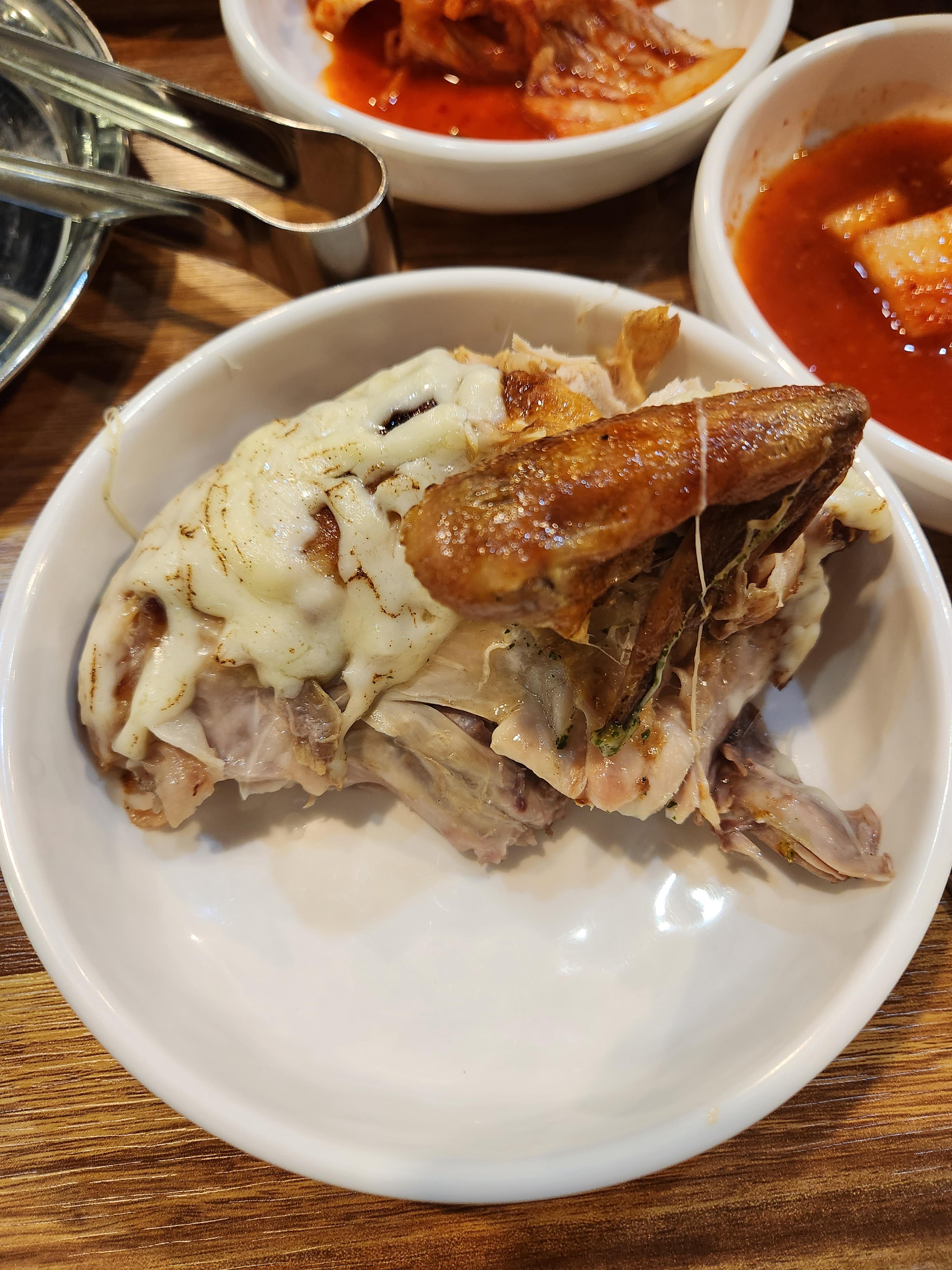 본토박이장작구이 치즈콘닭