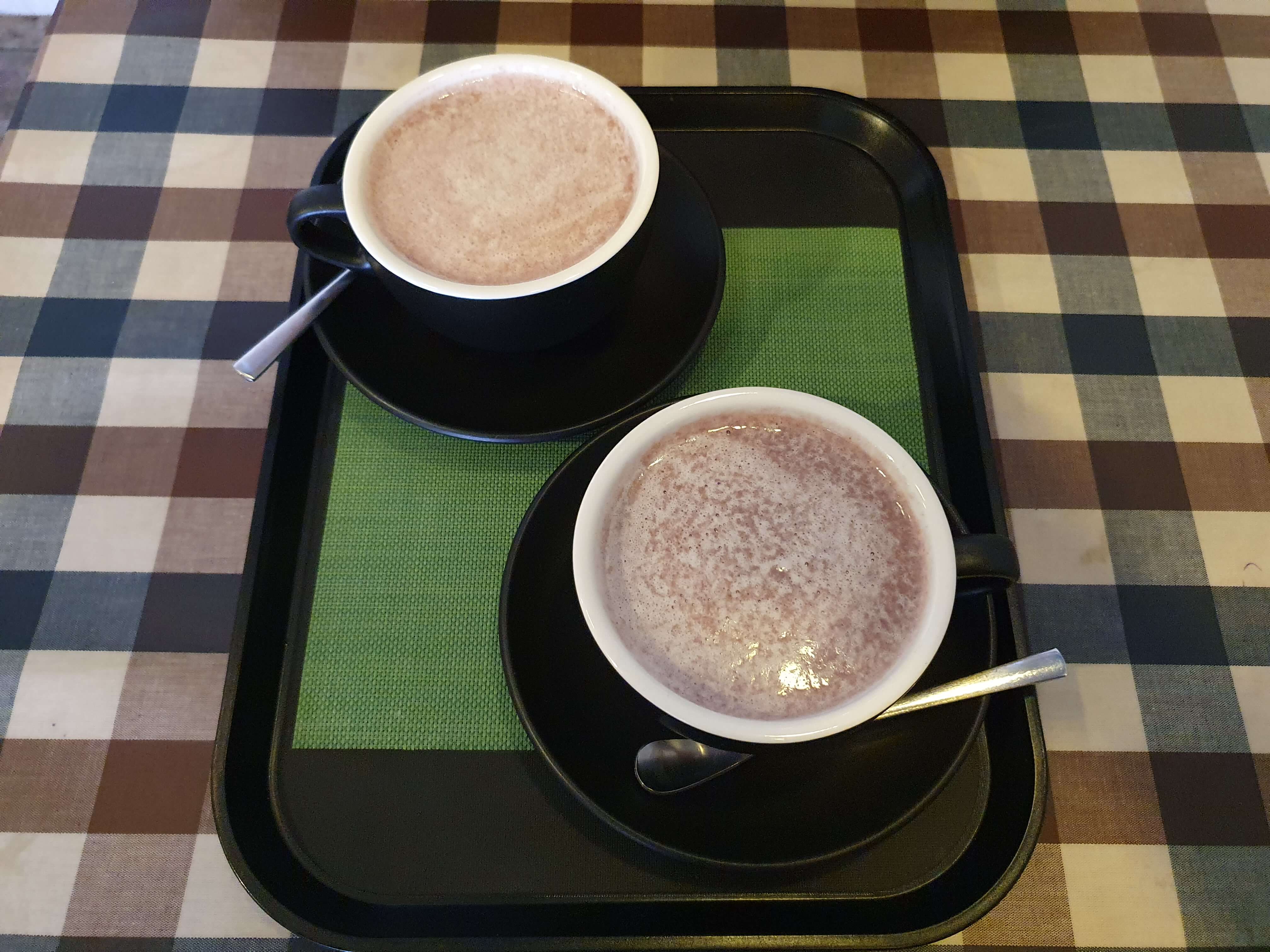 부산시청(거제동) 꿈꾸는 디저트-주문 메뉴(팥라떼-5,000원)