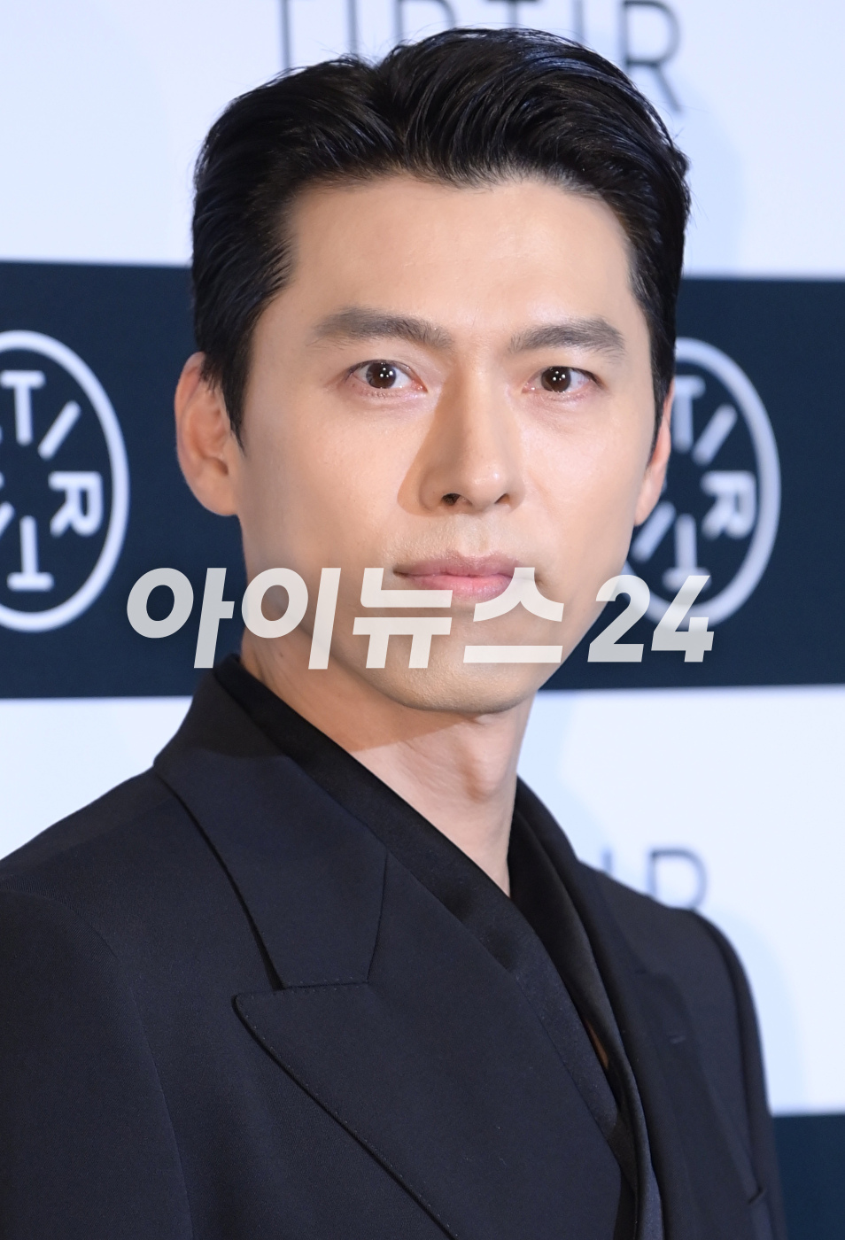 배우 현빈이 30일 오후 서울 중구 반얀트리 클럽&스파 서울에서 열린 티르티르 글로벌 킥오프 행사에 참석하고 있다. [사진=정소희 기자]