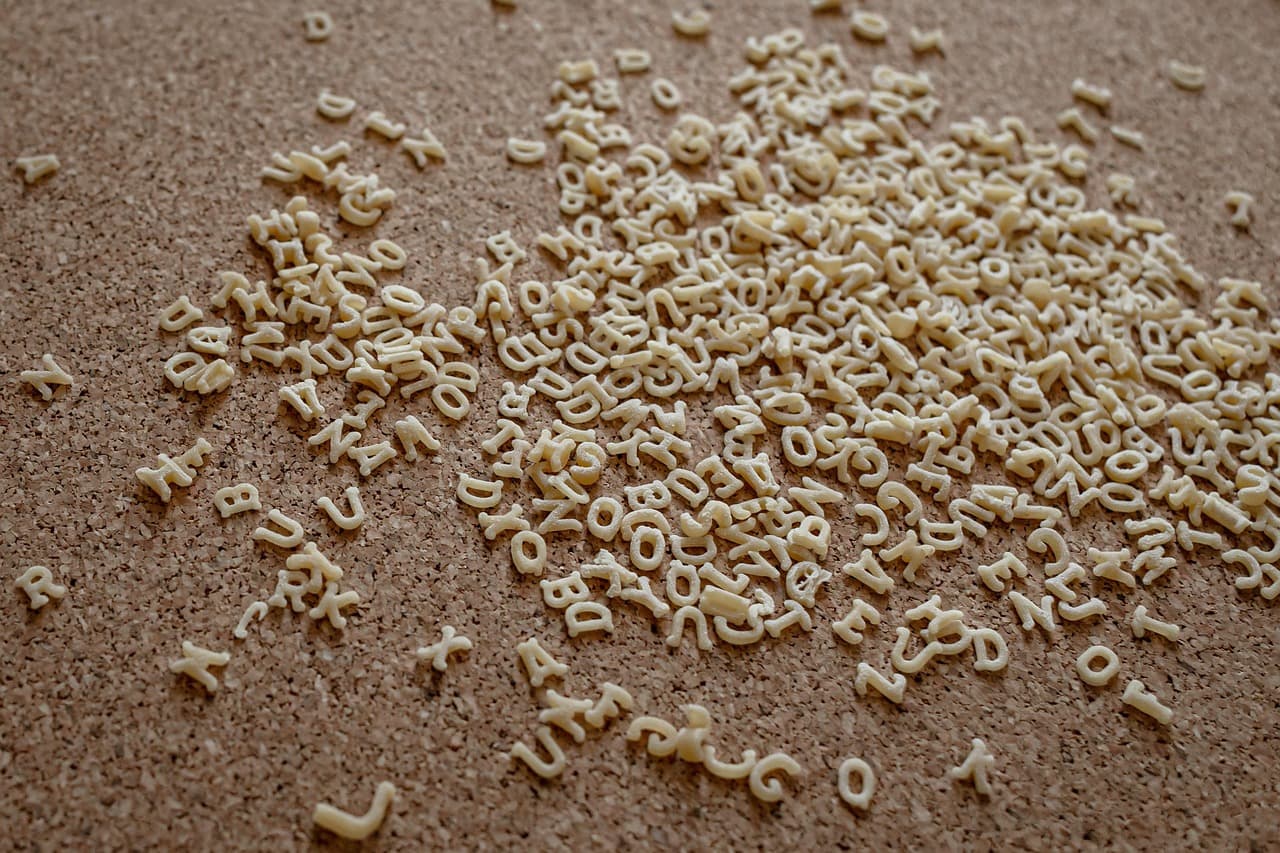 데리다의 탈구축, 진정한 소통을 방해하는 텍스트의 다의성