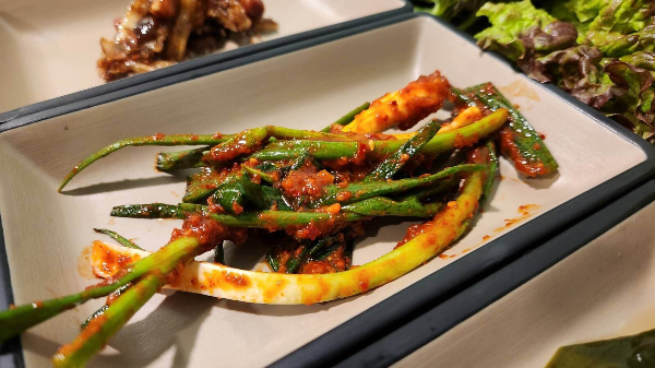 이담돈 밑반찬 파김치