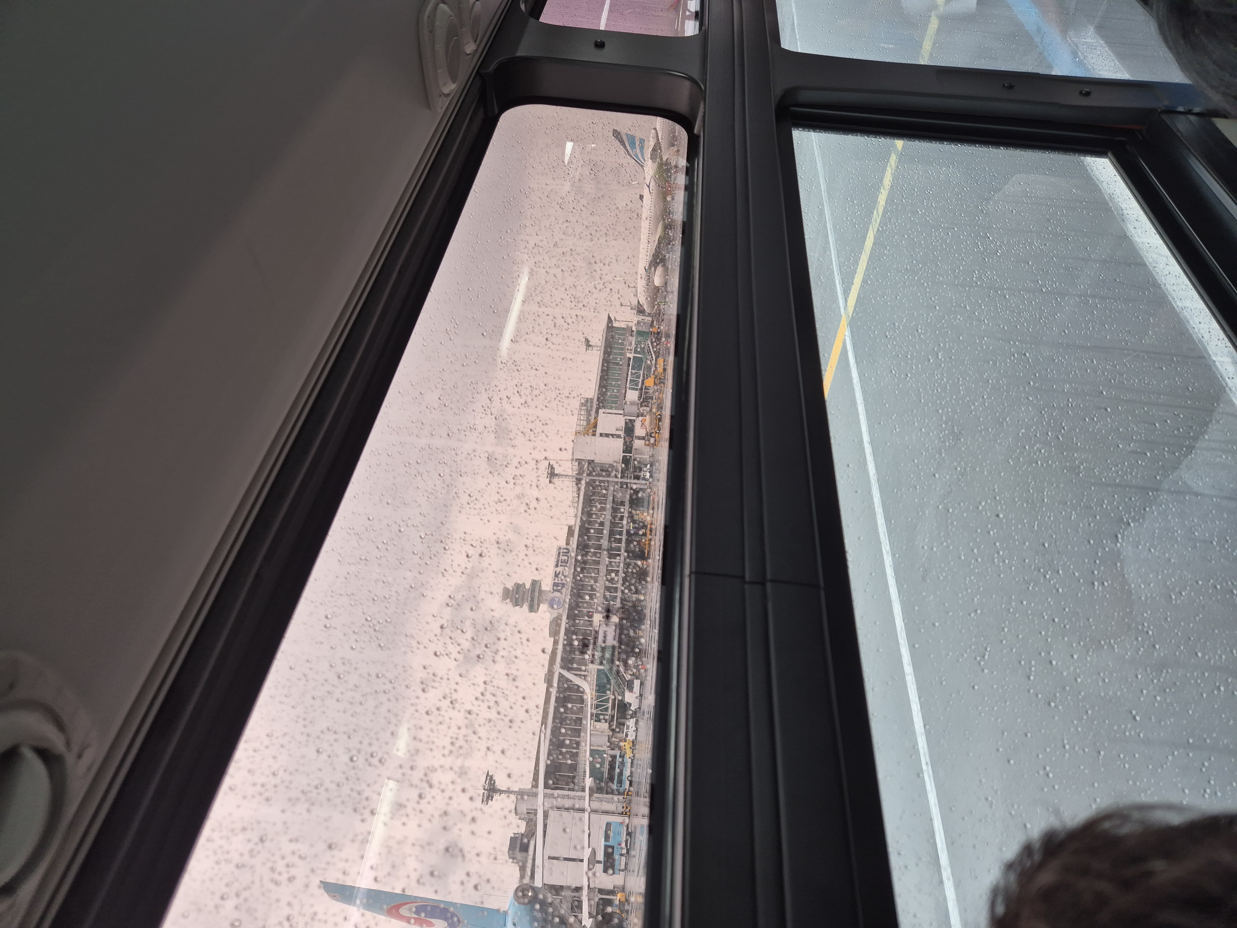 제주도 협재해수욕장에서 공항가는길. 폭우