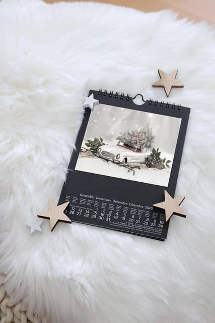 내수 살리기 위한 정부의 “요일제 공휴일” 고민