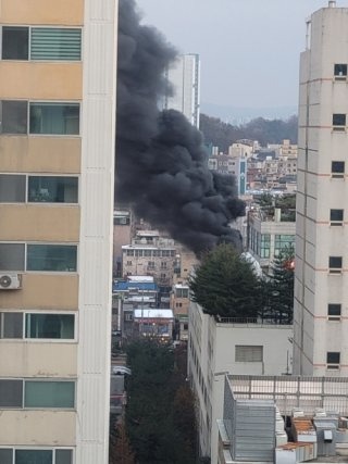 수원 홈플러스 150여 명 대피