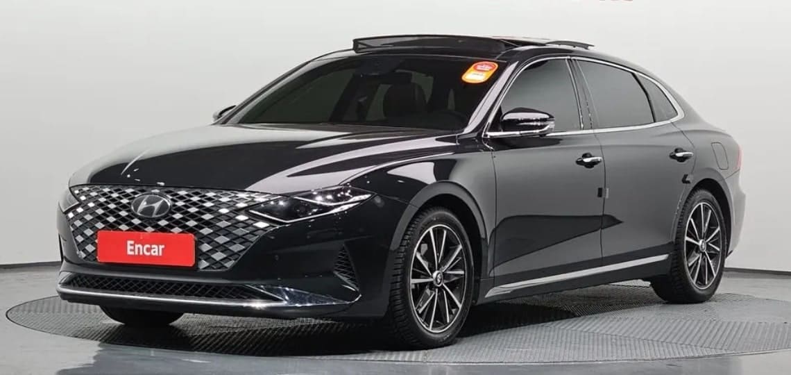 현대 그랜저 IG 중고차 블랙 색상 전측면