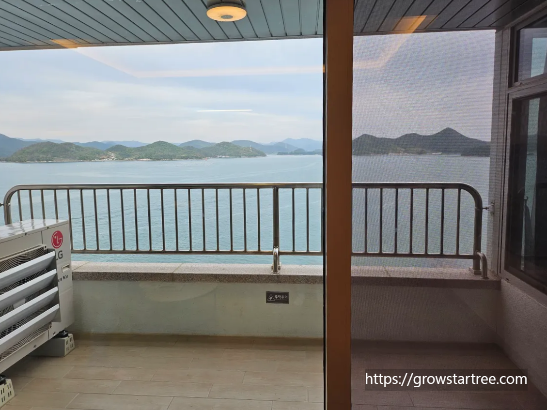 금호통영마리나 스위트프리미어 거실발코니