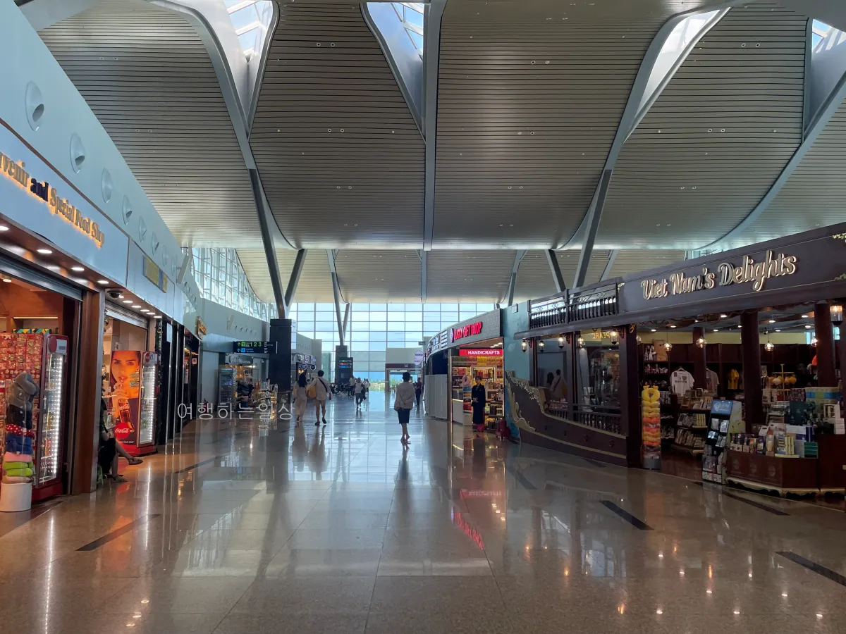 나트랑-깜란공항-비엣젯-체크인-시간-및-수속-소요시간,-몇시간전에-도착해야할까?