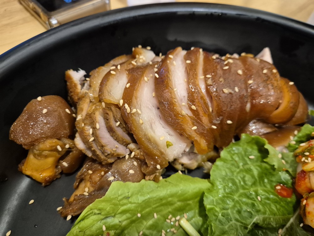 족발보쌈한상 중 족발
