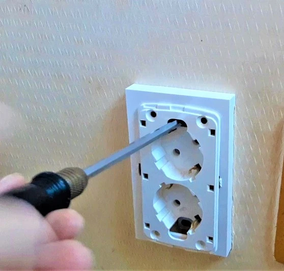 콘센트 교체