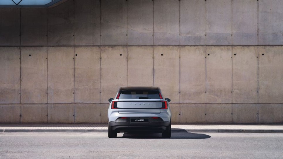 볼보 전기차 EX30