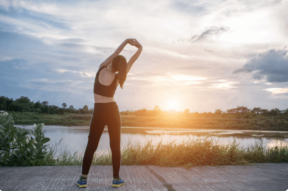 운동 시작 전 몸을 푸는 모습