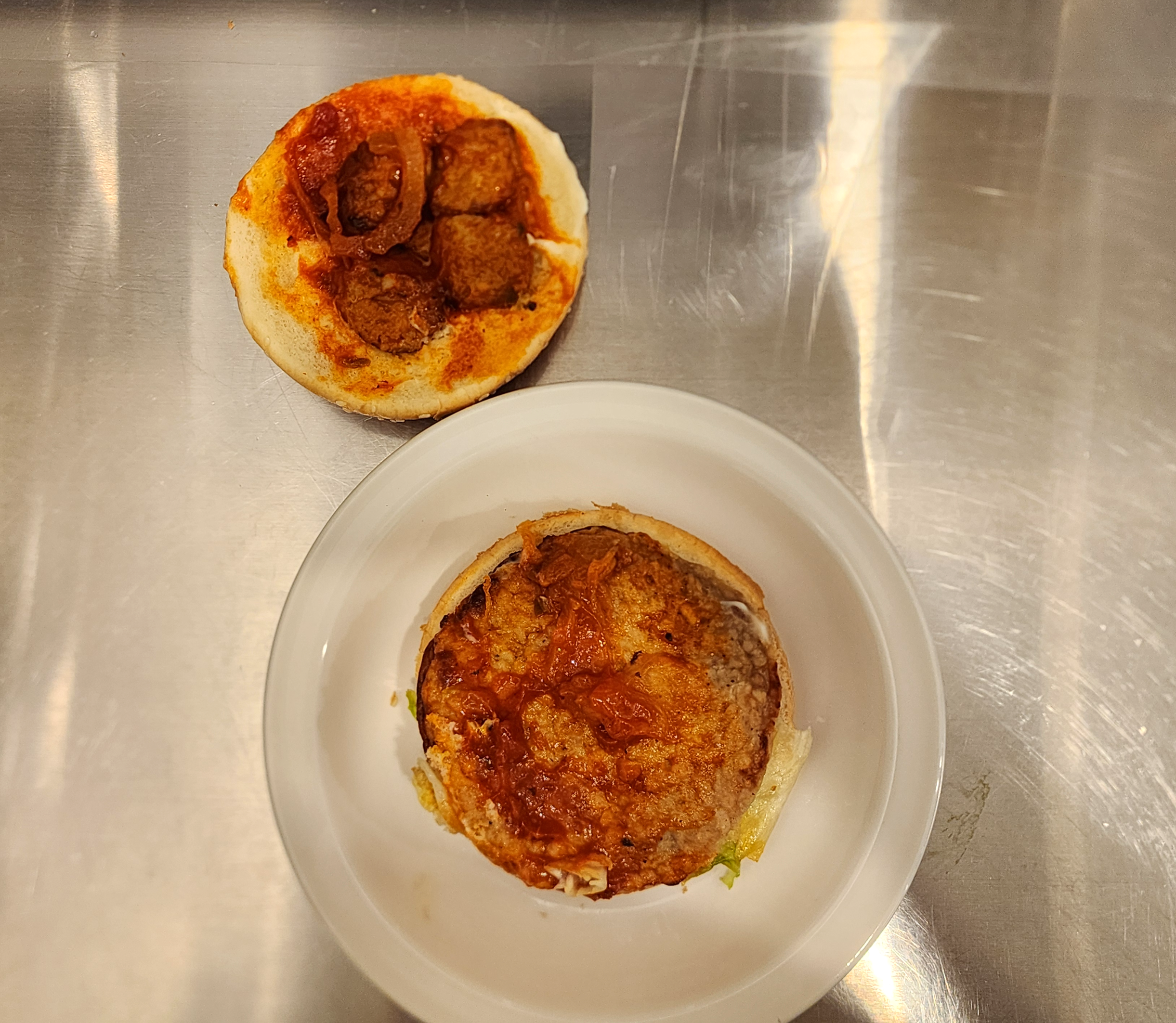 통통토마토미트볼버거