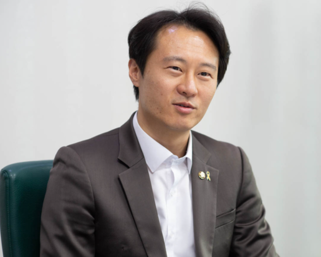 이탄희 프로필
