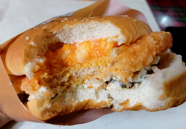 두꺼운 치킨패티