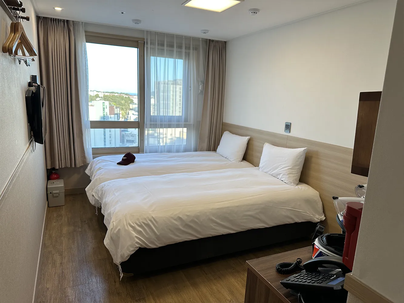 서귀포-호텔-케니-내부사진-트윈베드