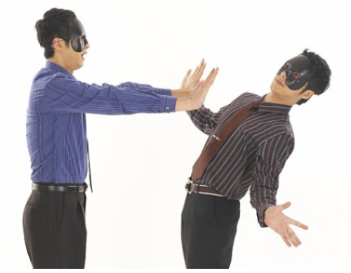 배신과 경계의 상징 뱀