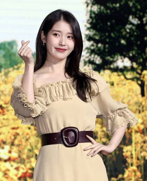 가수 아이유