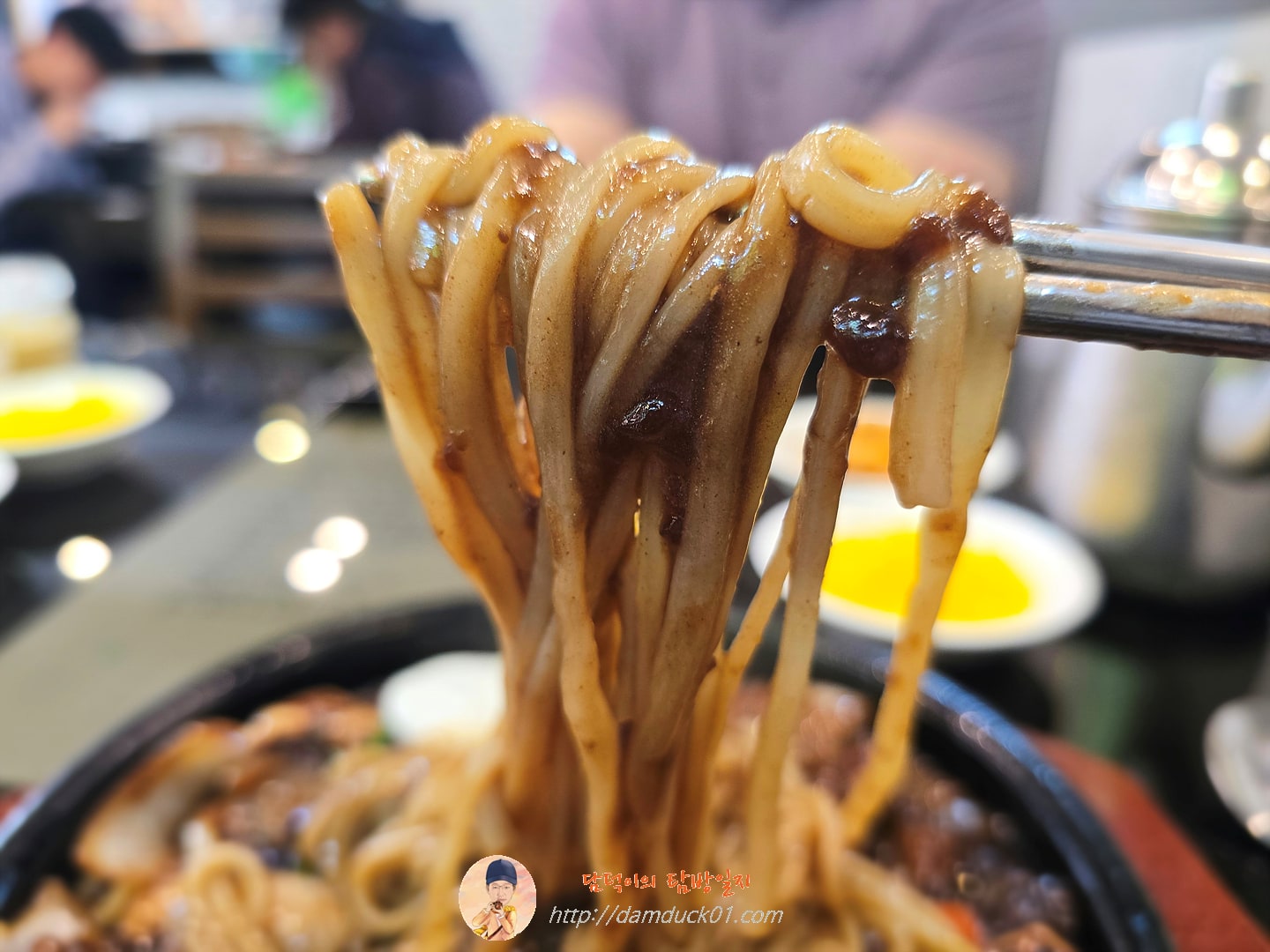 철판해물짜장