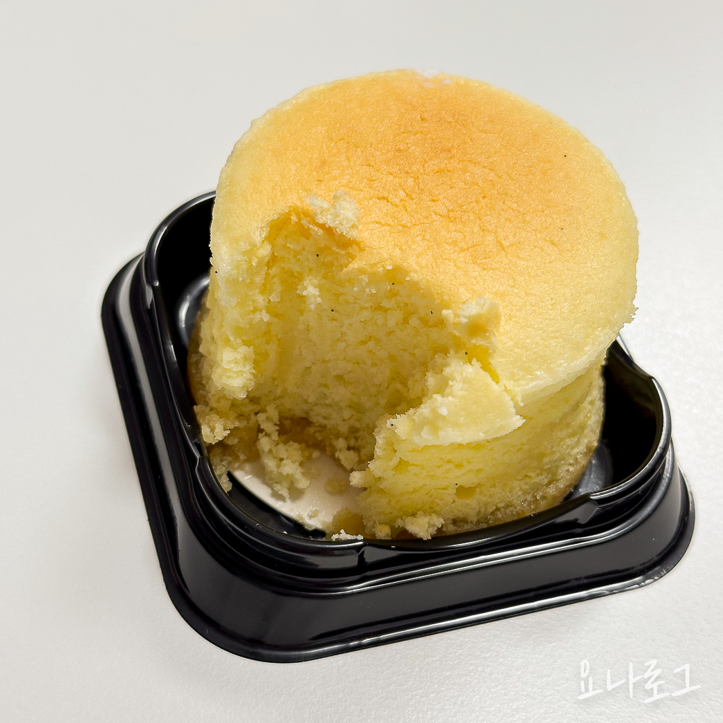 CHEFFLE 치플레 연남동 연남 연남치플레 판교치플레 판교디저트 판교카페 판교디저트추천 판교카페추천 판교현백 판교현대백화점 판교현대백화점디저트 판교현대백화점식품관 치즈케이크 치즈케이크추천 수플레 수플레케이크 수플레치즈케이크 디저트맛집 연남디저트 연남동카페 연남카페