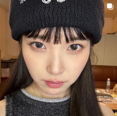 모자 쓴 아이유