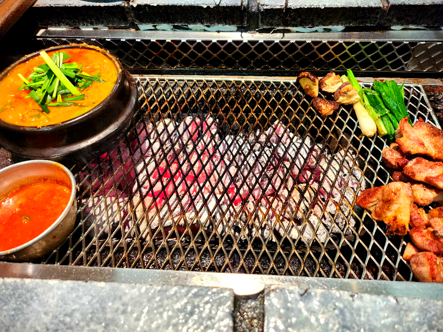 산청숯불가든 마곡점 숯불 테이블 세팅