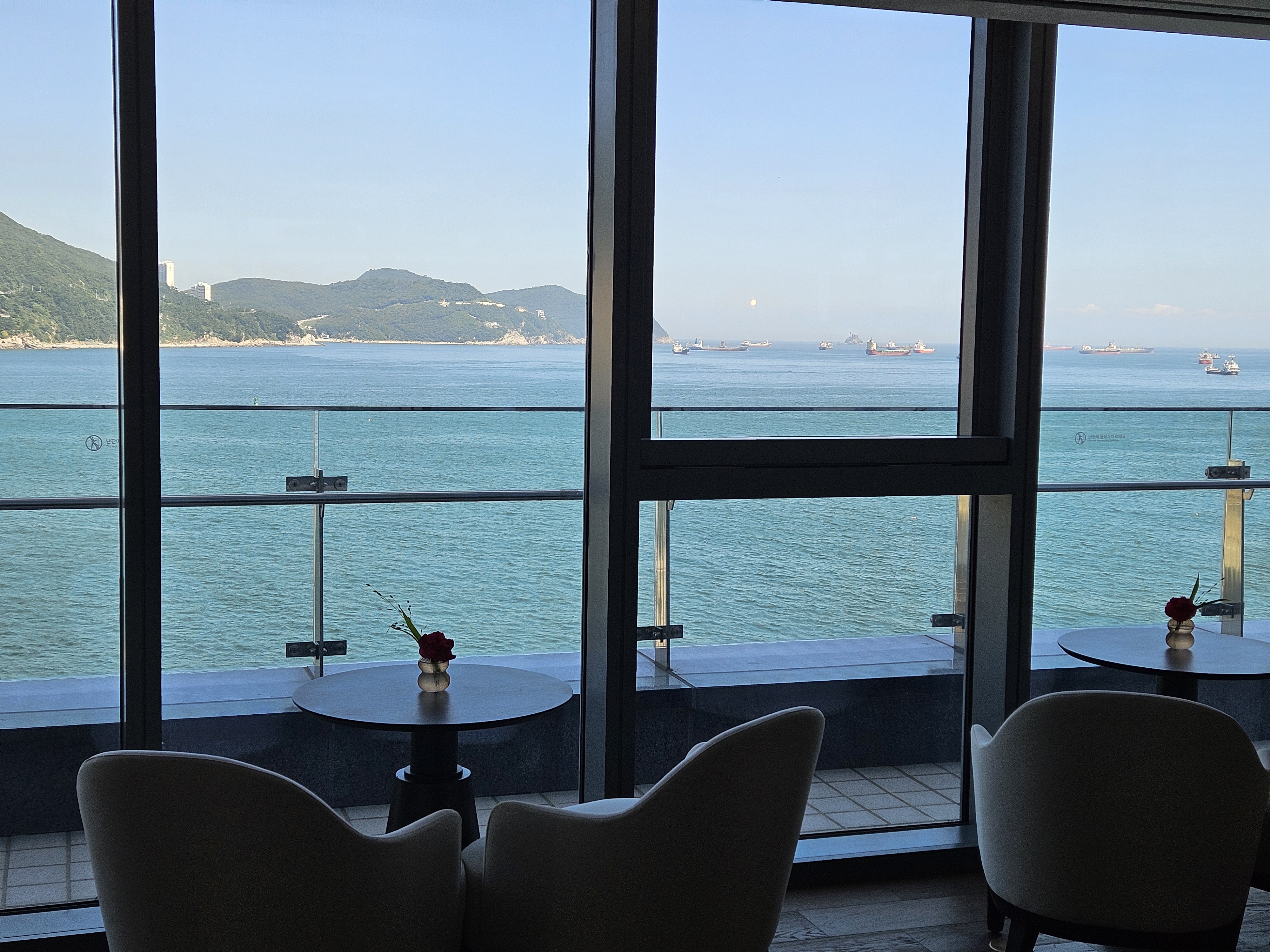 윈덤 그랜드 라운지 뷰