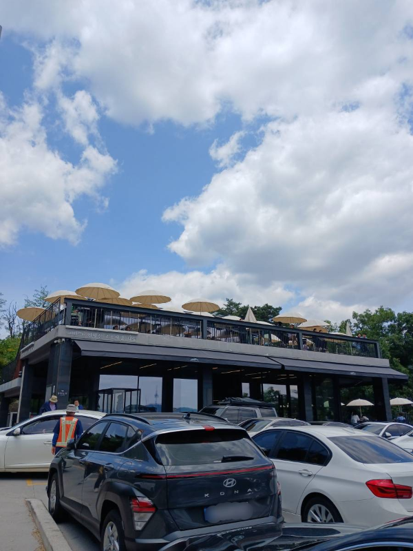 초소책방 도착하다