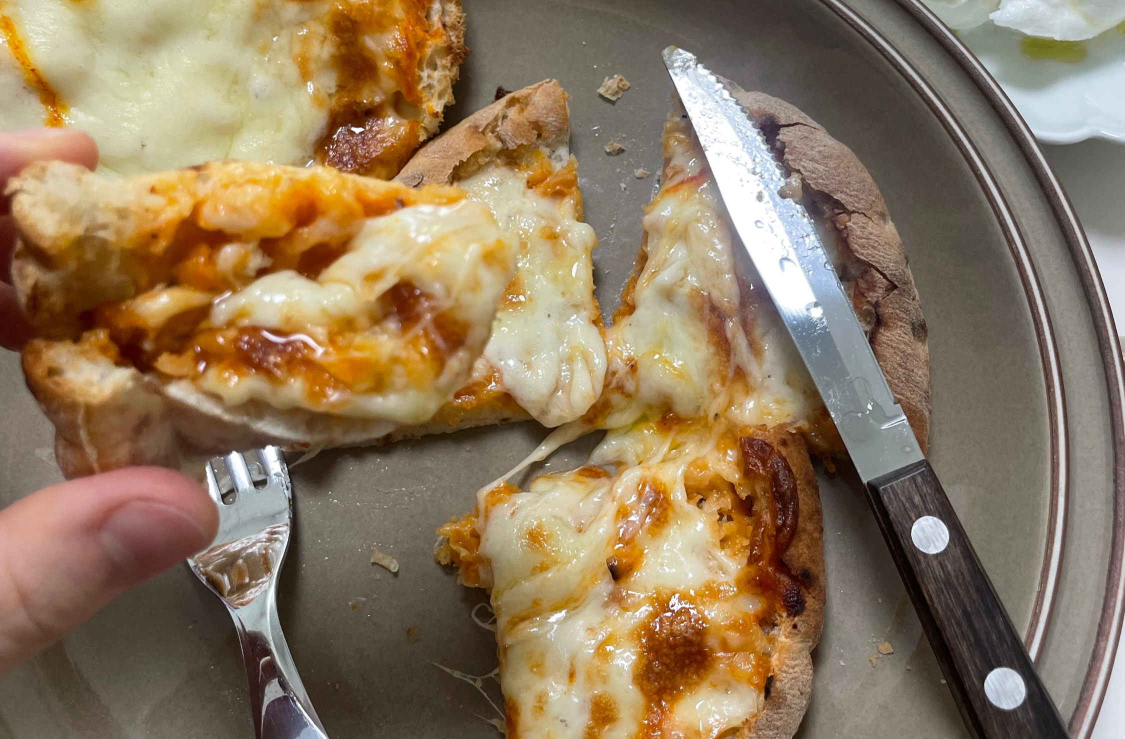 홈메이드 치즈피자