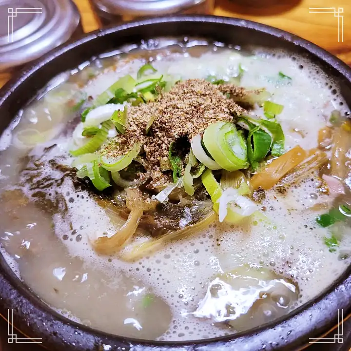 나혼자산다 나혼산 전현무 순대국 모듬순대 시래기 토종 순댓국 대상 수상 축하 다음날 숙취 해장 팜유 이장우 랜선 미식회 맛있는 순대국밥 가게 양평 맛집 가격 위치 어디