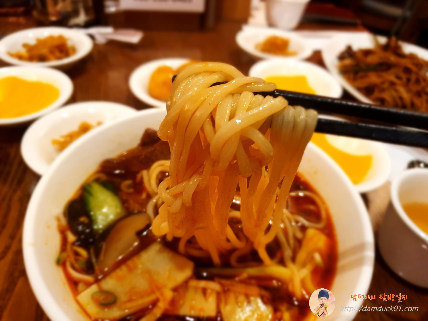 세양원 우육탕면 한 젓가락