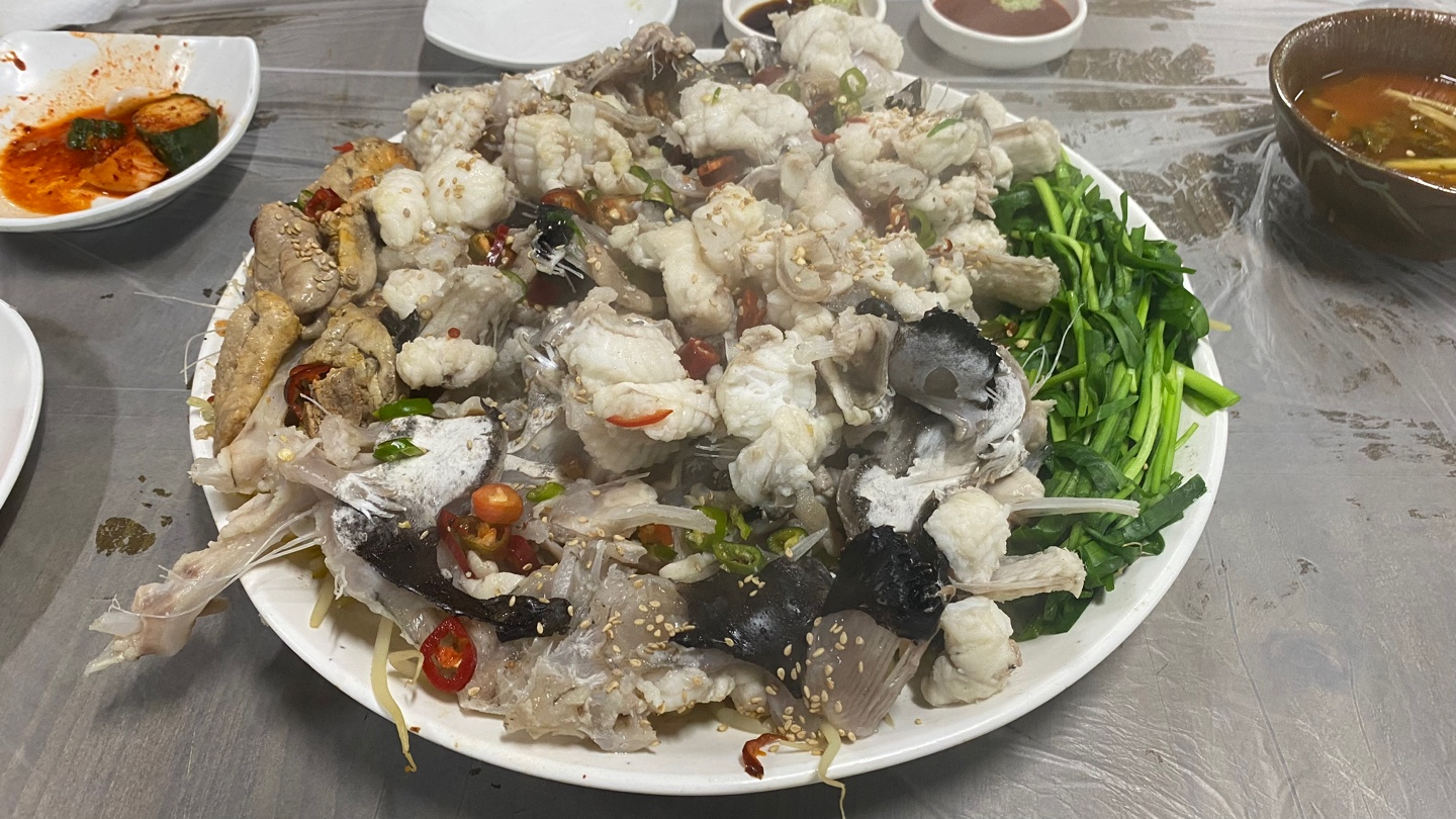 "아귀수육부터 아귀찜까지, 가원밥상의 진한 맛을 경험해보세요!"