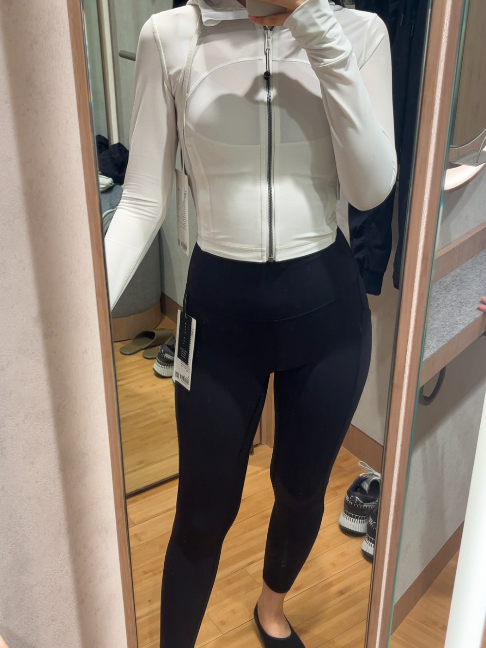 룰루레몬 요가복 레깅스 내돈내산 후기 (명동 타임워크점)