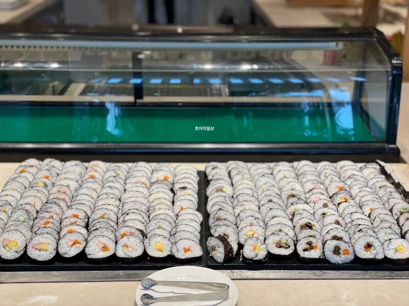 나트랑 모벤픽 리조트 - 파노라마 조식 김밥 코너