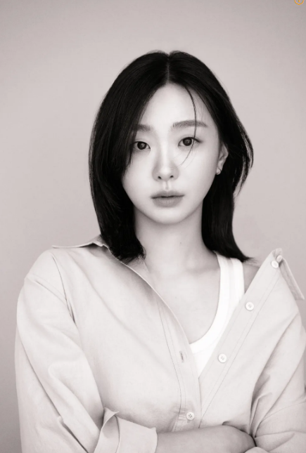 김다미