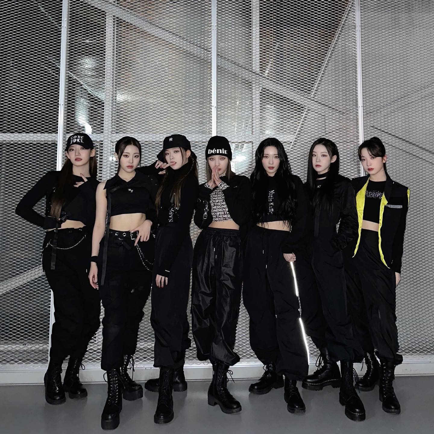 유하스토리_미스틱 스토리 빌리(Billlie) 멤버 프로필 단체