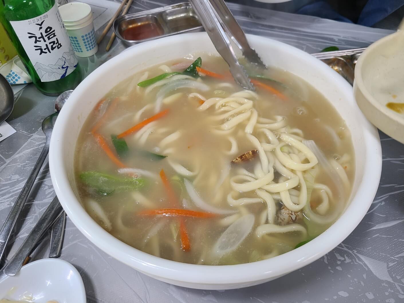 회 먹고나면 칼국수 필수