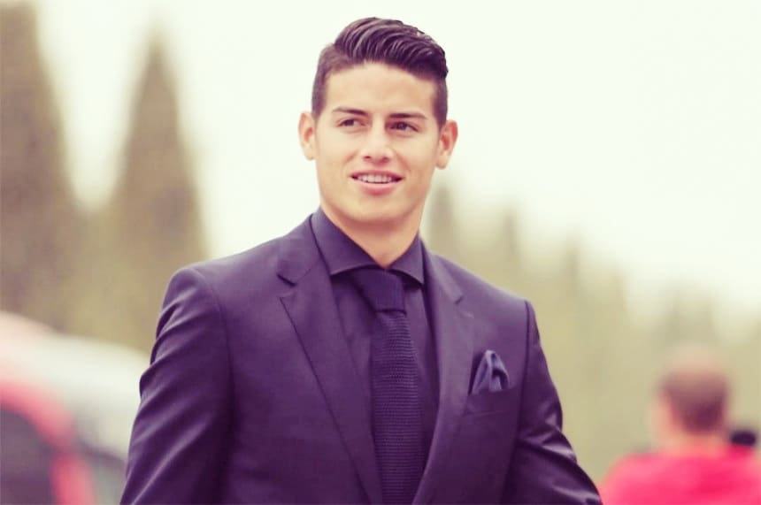 정장입은-하메스