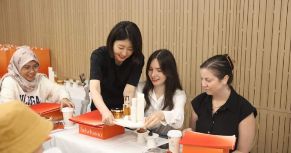 K-뷰티 관련주&amp;#44; 글로벌 시장 확대의 수혜주는?