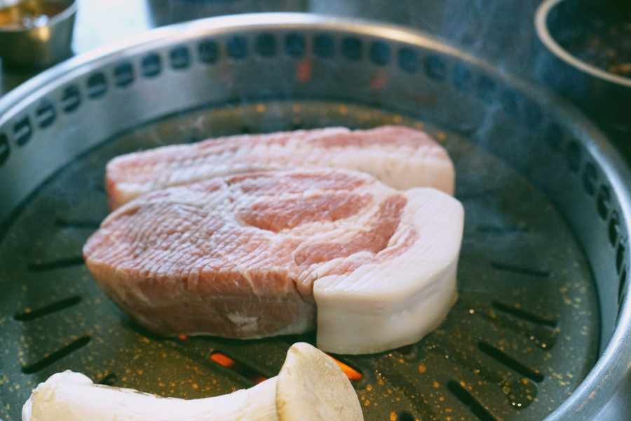 제주 중문 흑돼지 맛집 중문 돌담흑돼지 Jeju Jungmun Black Pork Restaurant &lsquo;Jungmun Doldam Heukdwaeji&rsquo;
