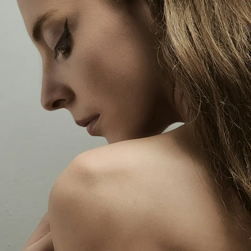 중년 여성 피부가 얇아지는 이유&amp;#44; 탄력 유지하려면 이것부터 바꾸세요