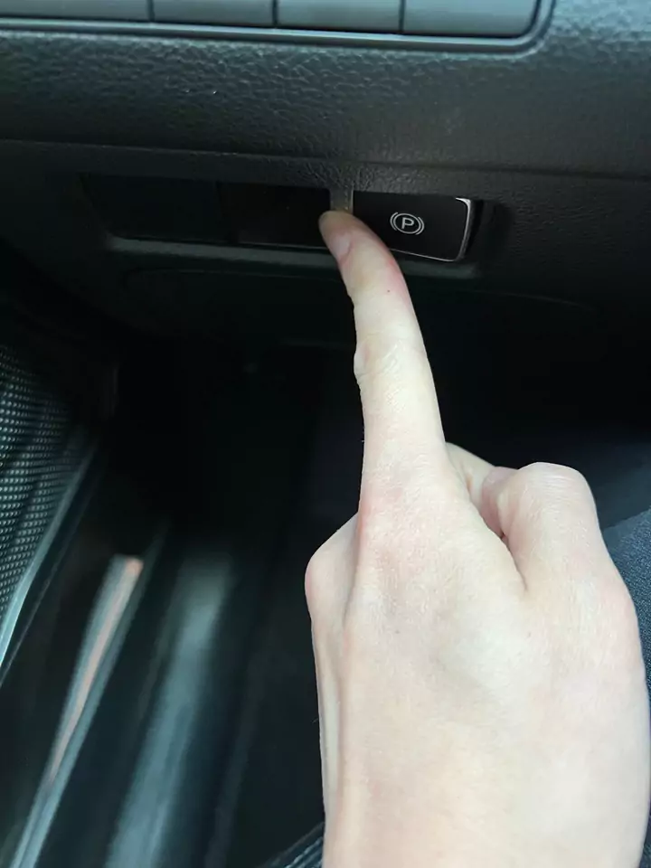 전자식_파킹브레이크_해제
