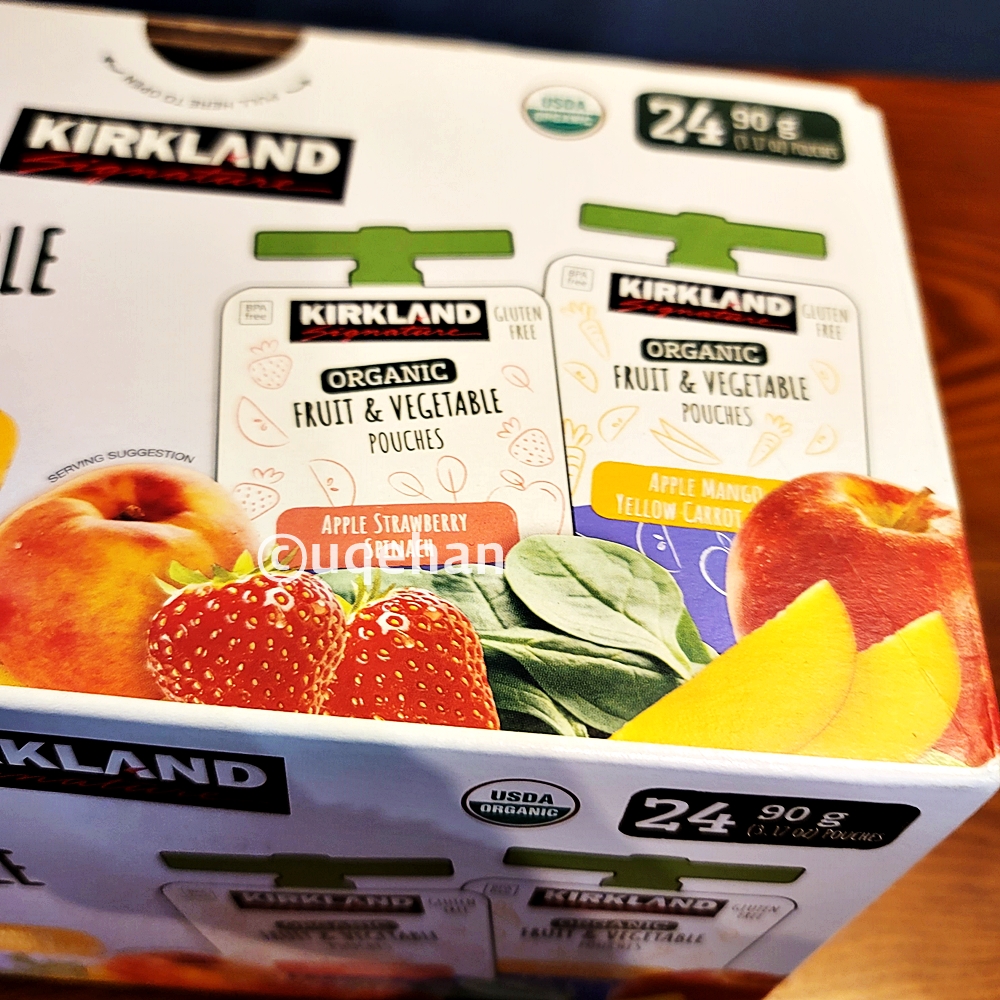 사과 / 딸기 / 시금치 애플망고 / 노랑당근 / 배 두가지로 나뉘어져 12개씩 들어있따고 쓰여있다.