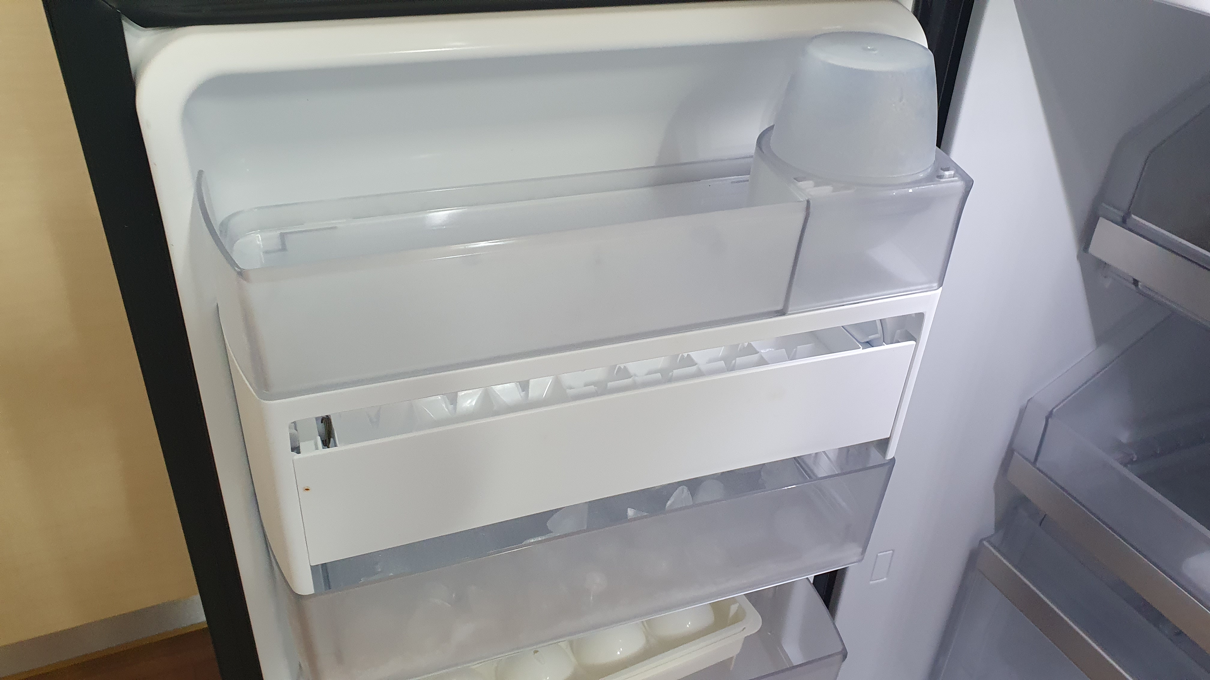 얼음-만드는-공간