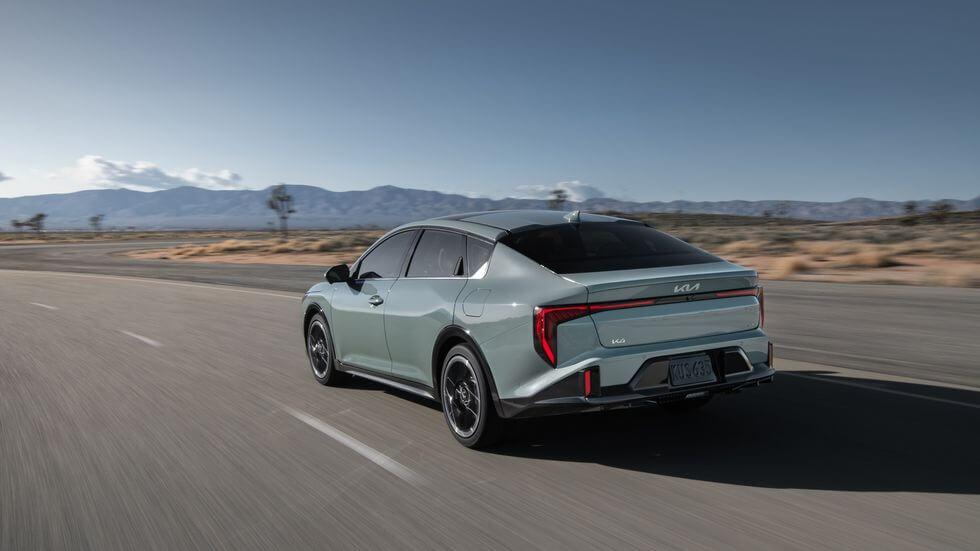 2025 기아 K4 세단