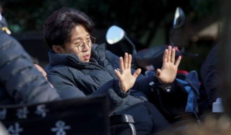 웅남이 평론가 이용철 한줄평 논란