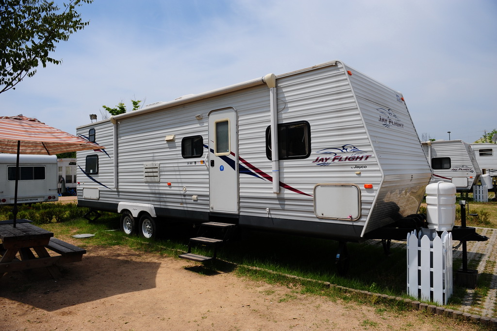 가평 자라섬 오토캠핑장