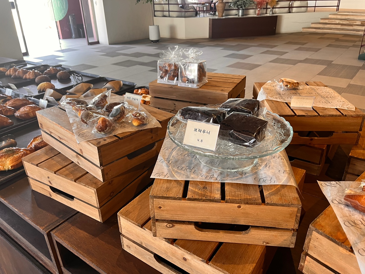 용인 대형 야외정원 베이커리 카페 '언톨드'