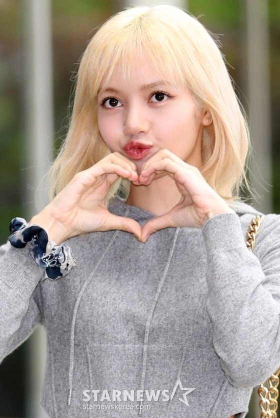 리사 프로필 실물 블랙핑크 태국 인기 발 국적 여동생 인스타 집안